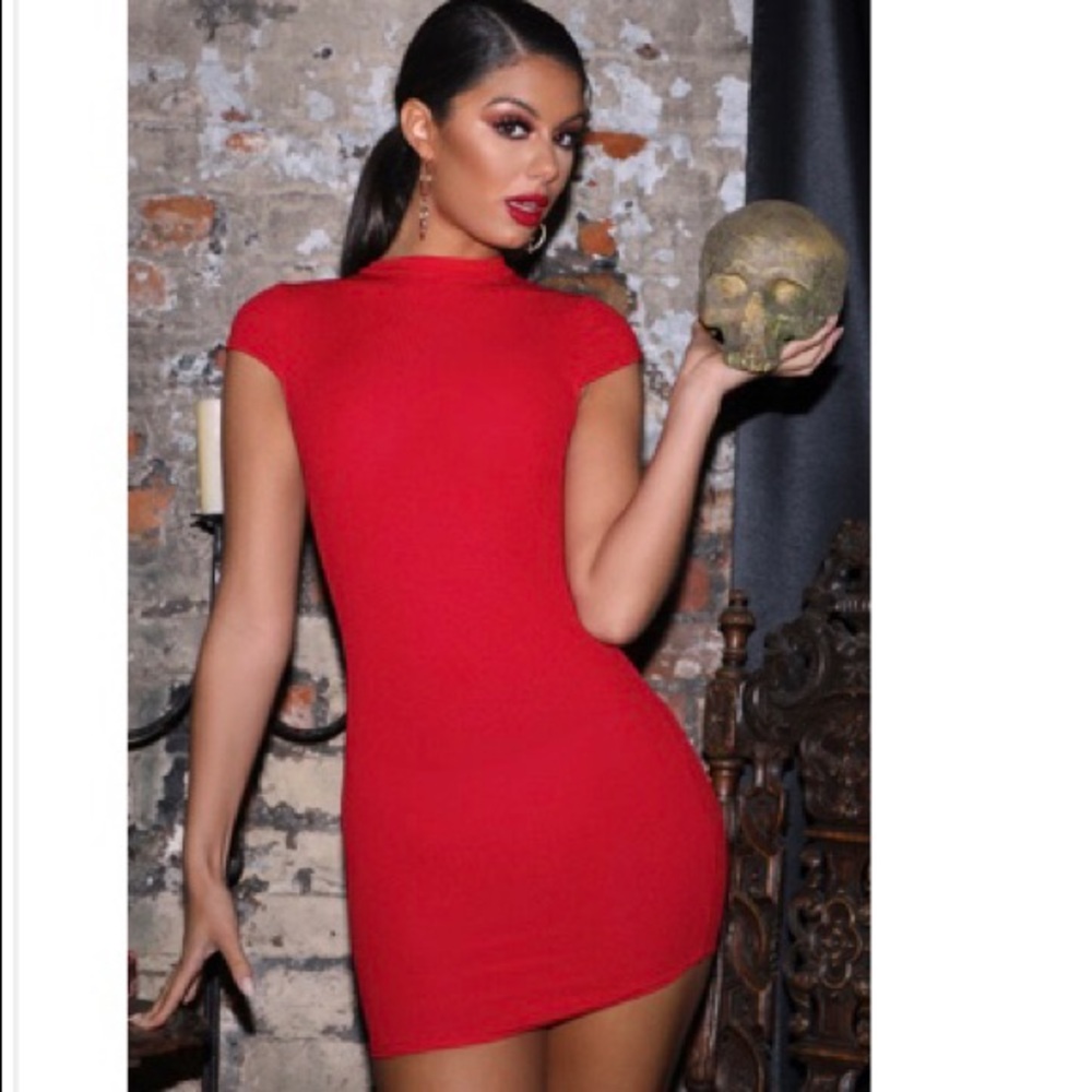 NEW With Tags Red short Sleeve Bodycon Dress